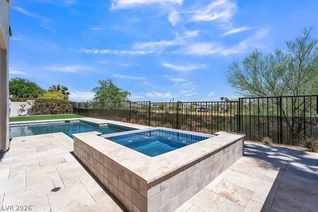 2690 Grassy Spring, Las Vegas, NV 89135