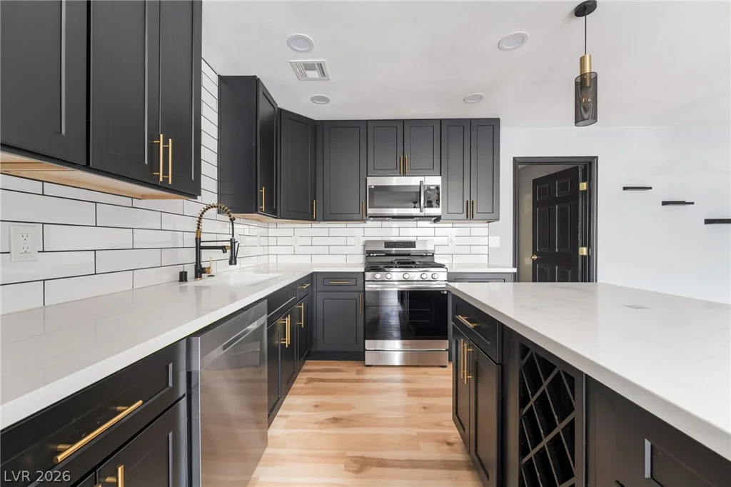 241 Princess Ann, Henderson, NV 89015