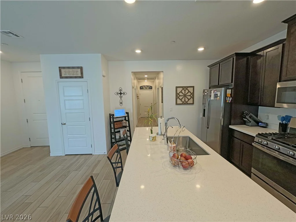 9476 White Fir Grove, Las Vegas, NV 89143