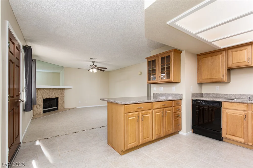 1001 Falconhead, Las Vegas, NV 89128