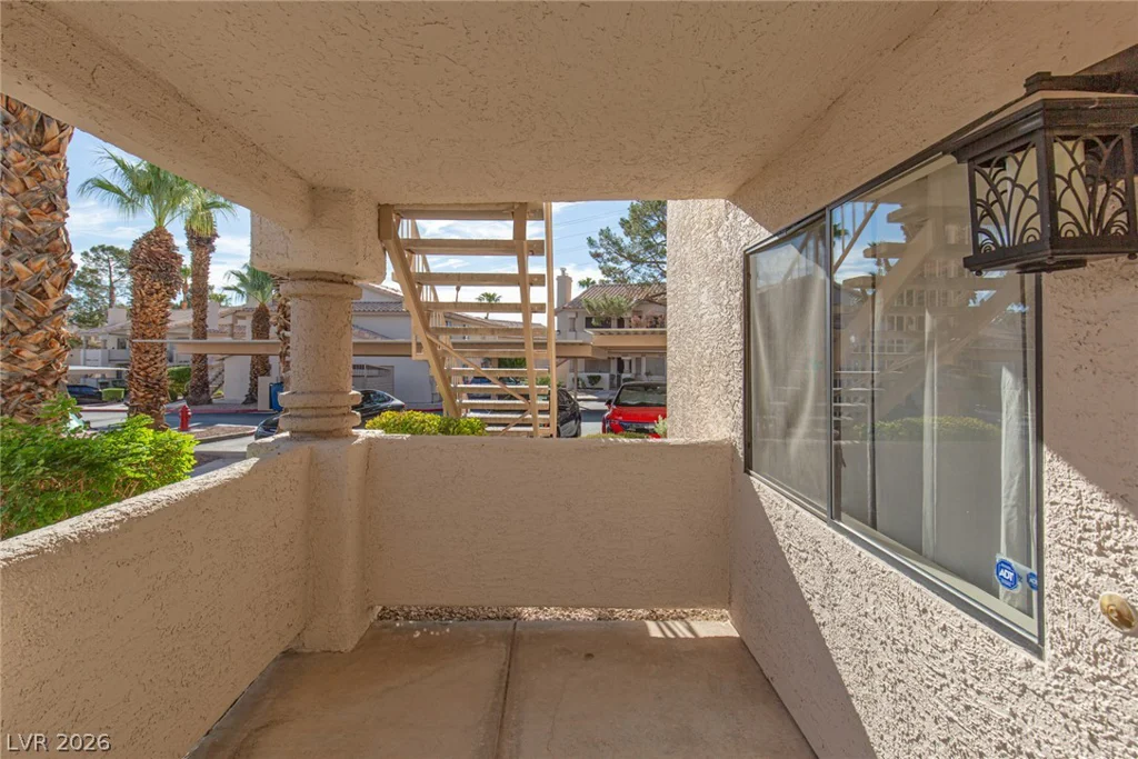 1001 Falconhead, Las Vegas, NV 89128