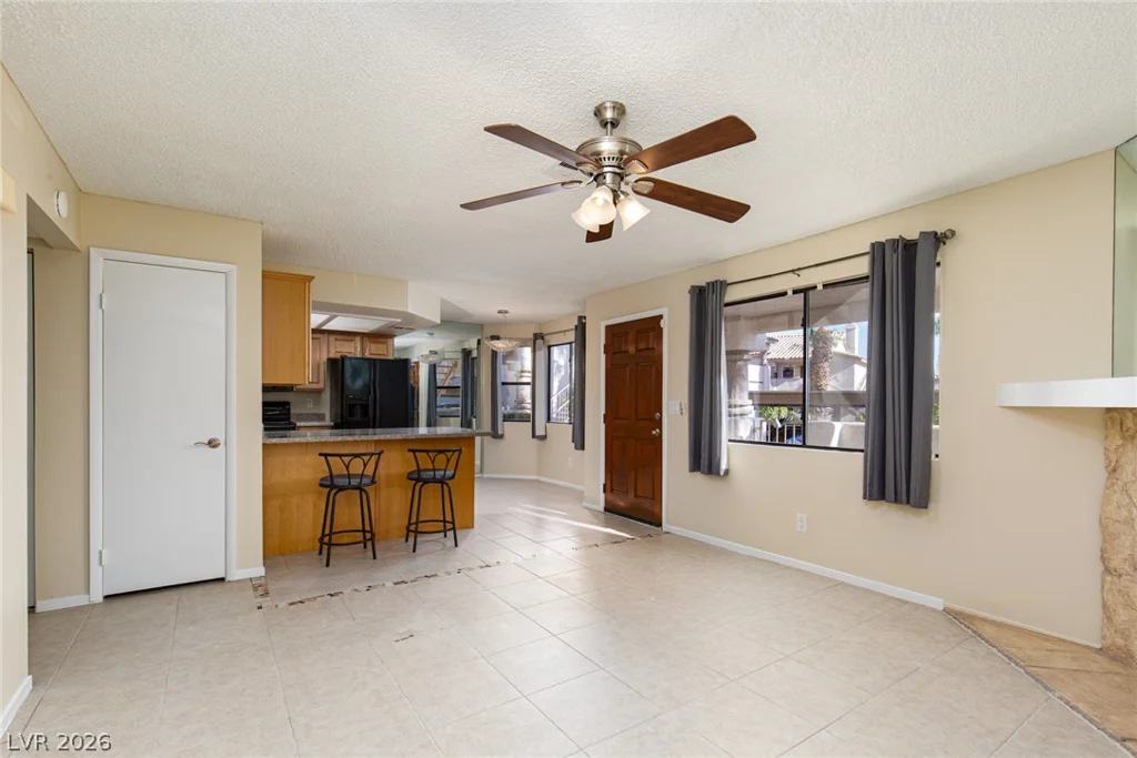1001 Falconhead, Las Vegas, NV 89128