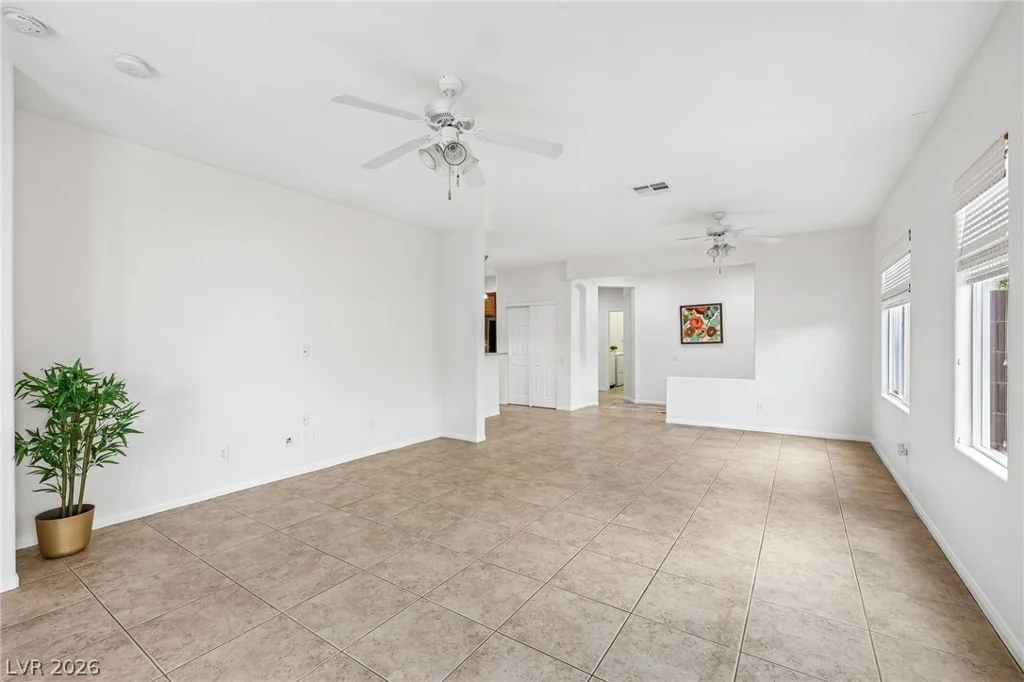 156 Pioneer Peak, Las Vegas, NV 89138
