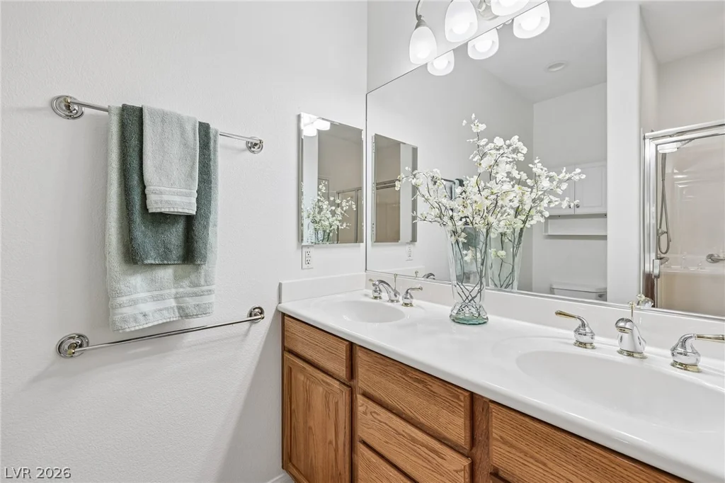 156 Pioneer Peak, Las Vegas, NV 89138