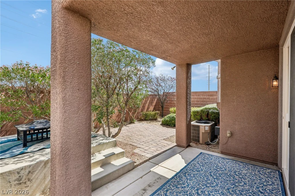 156 Pioneer Peak, Las Vegas, NV 89138