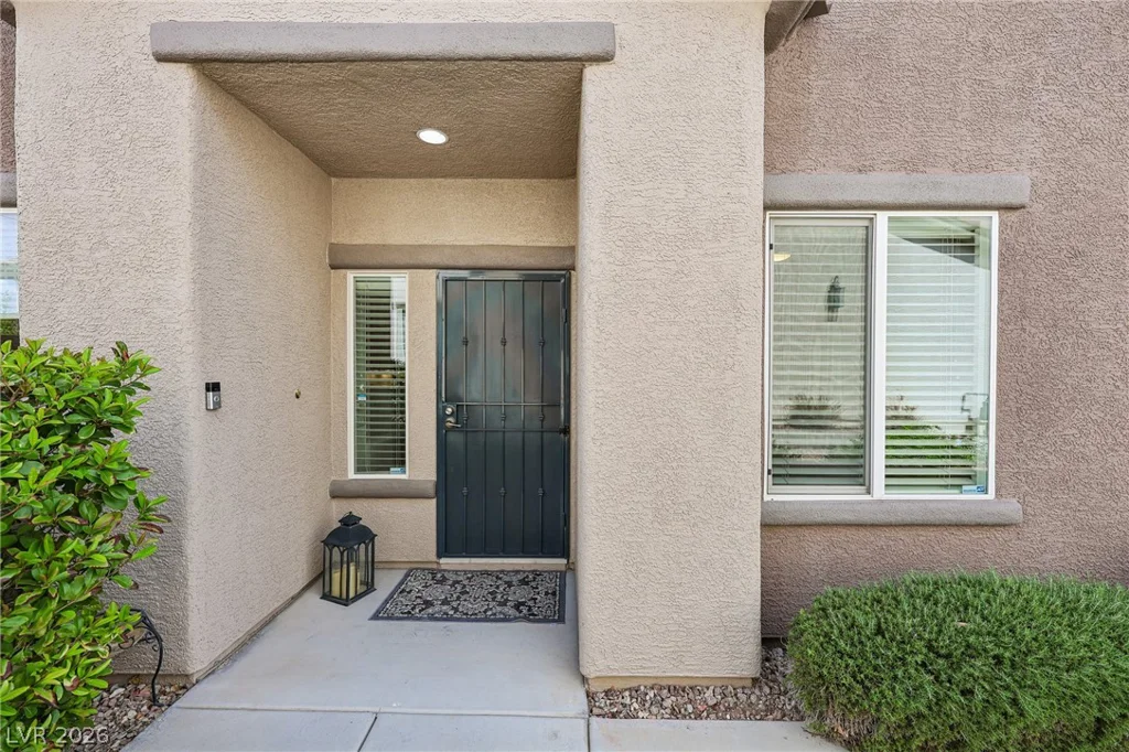 156 Pioneer Peak, Las Vegas, NV 89138