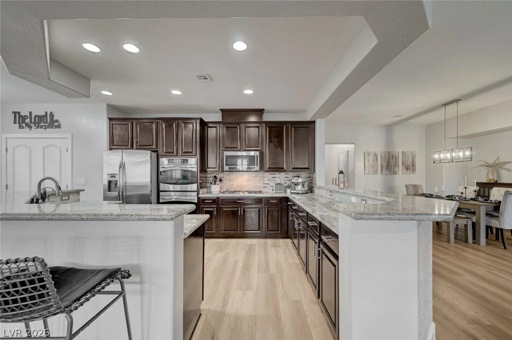 7317 Great Dover, Las Vegas, NV 89166