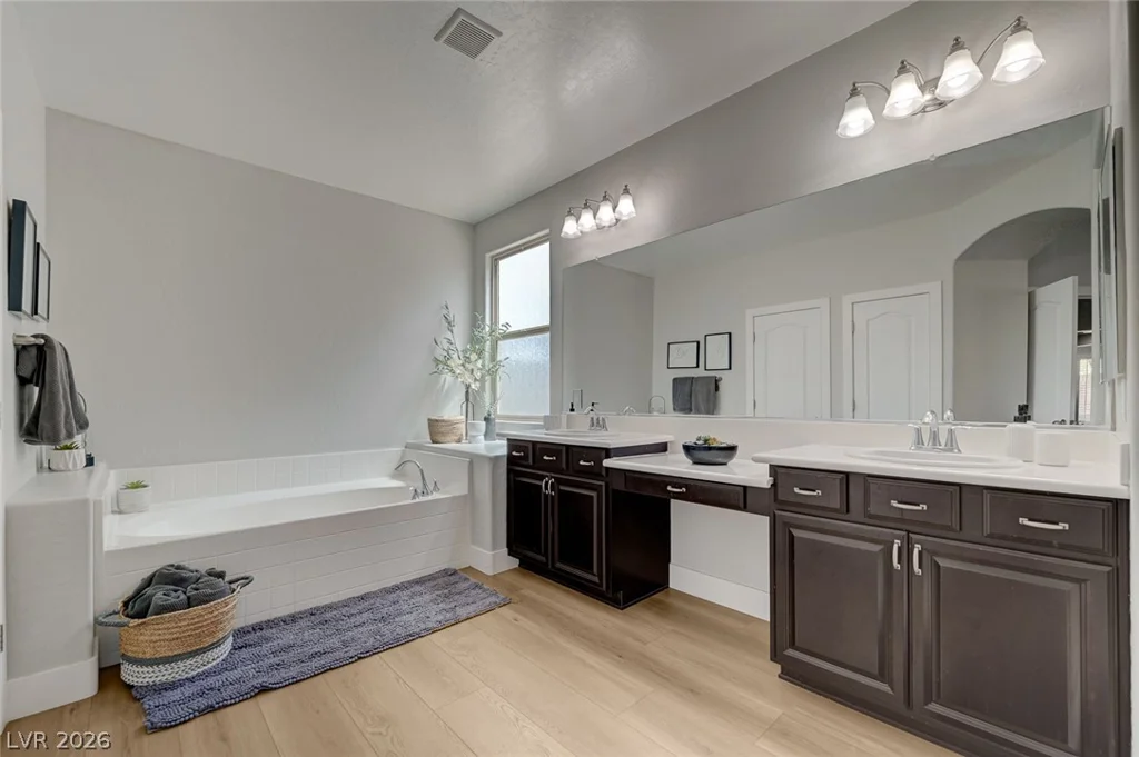 7317 Great Dover, Las Vegas, NV 89166