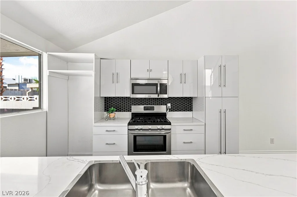 532 Crony, Henderson, NV 89011