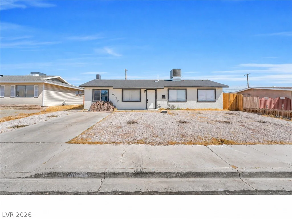 6320 Bristol, Las Vegas, NV 89107
