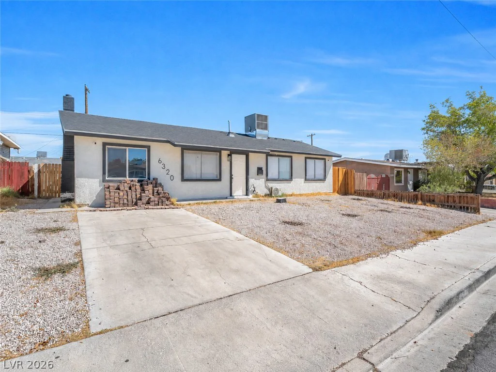6320 Bristol, Las Vegas, NV 89107