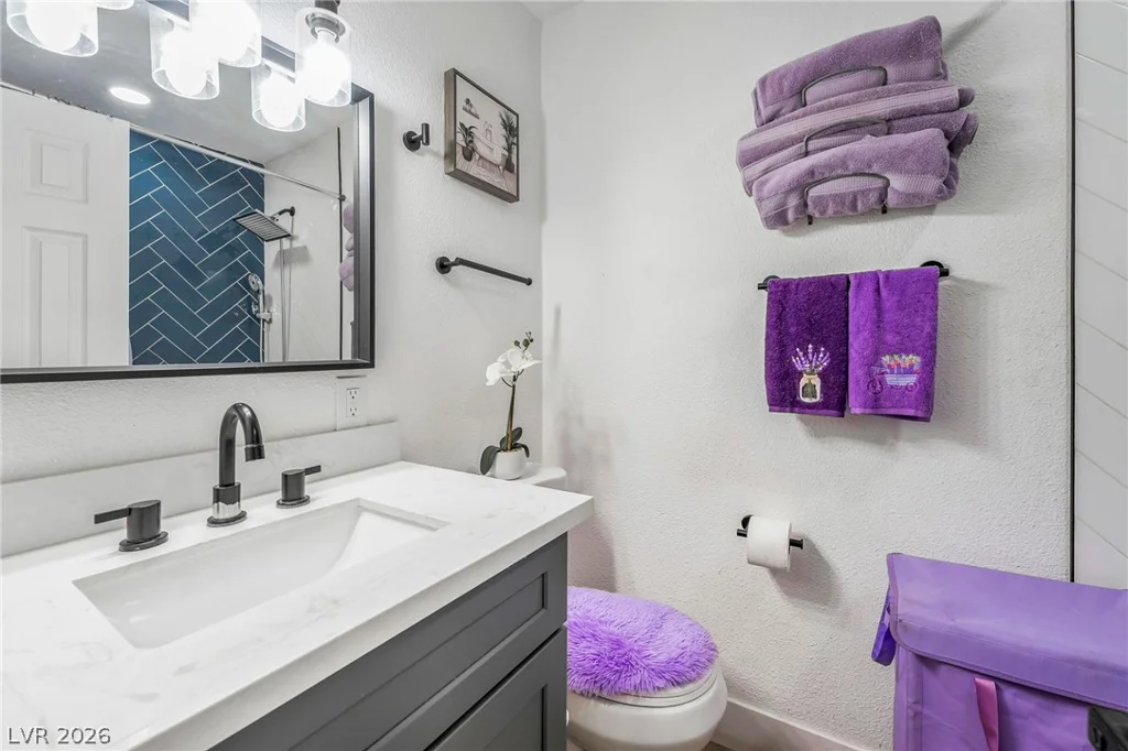 6320 Bristol, Las Vegas, NV 89107