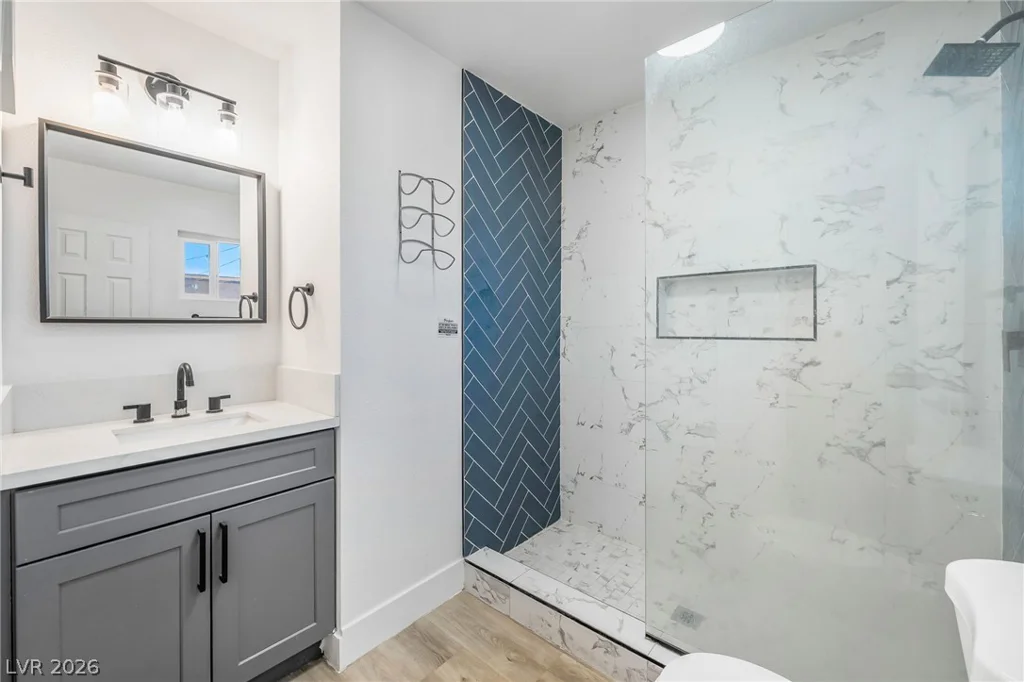 6320 Bristol, Las Vegas, NV 89107
