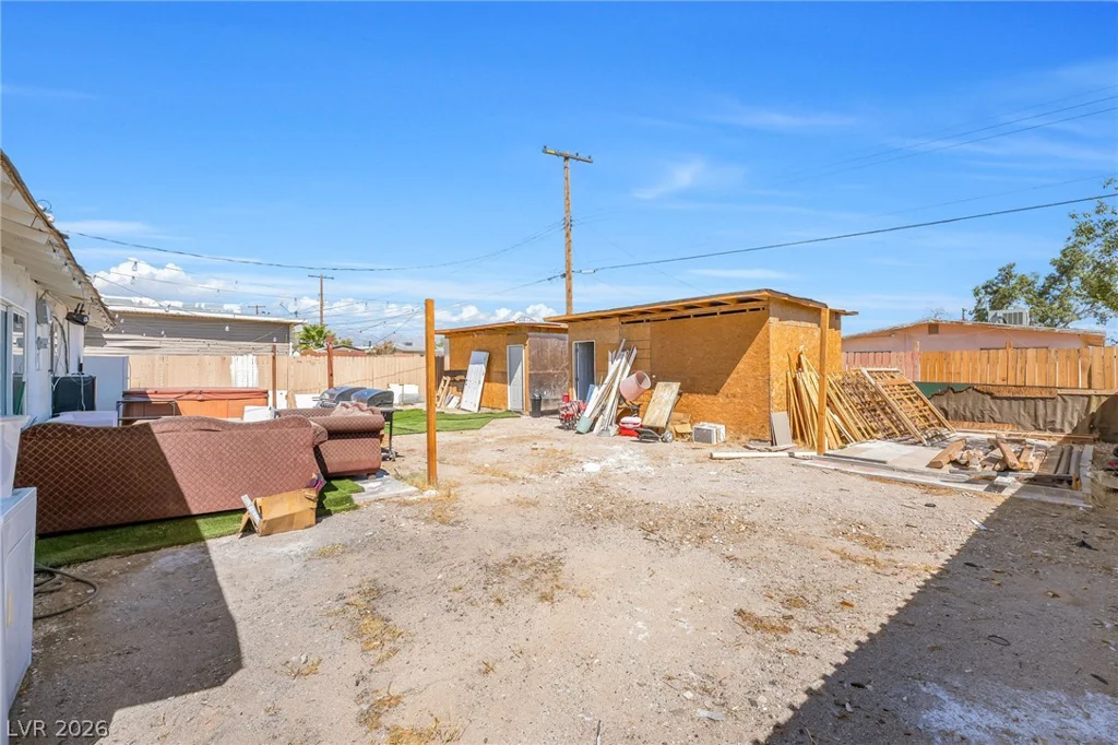 6320 Bristol, Las Vegas, NV 89107