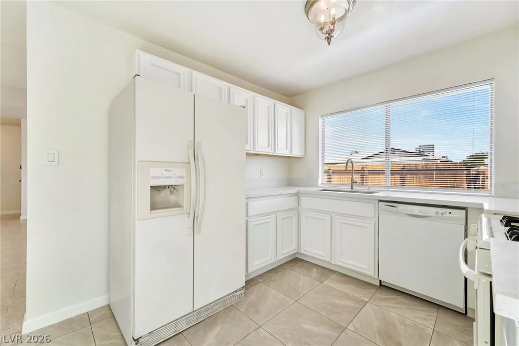 4672 Rita, Las Vegas, NV 89121