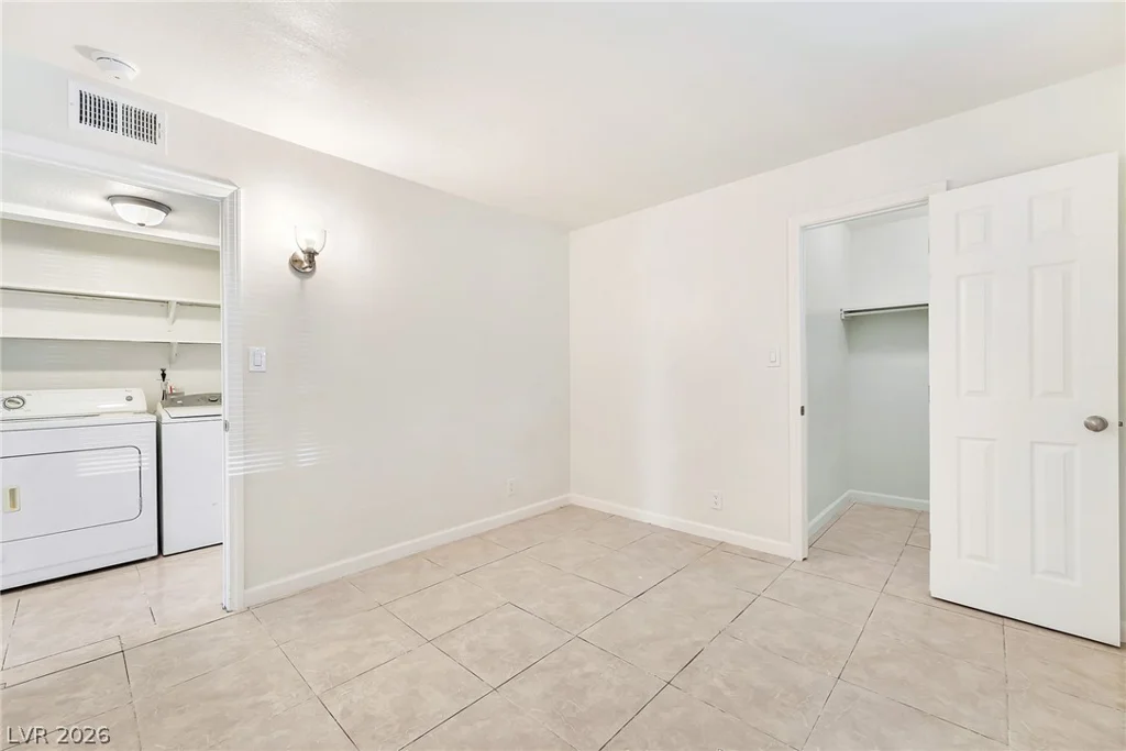 4672 Rita, Las Vegas, NV 89121