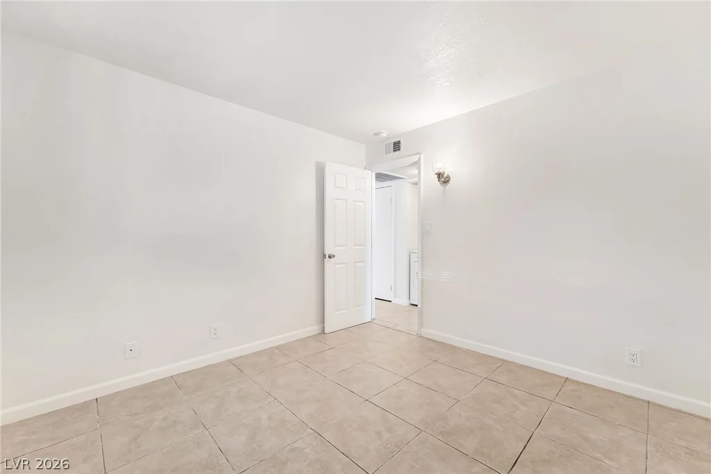 4672 Rita, Las Vegas, NV 89121