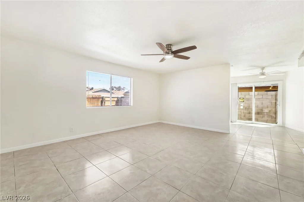 4672 Rita, Las Vegas, NV 89121