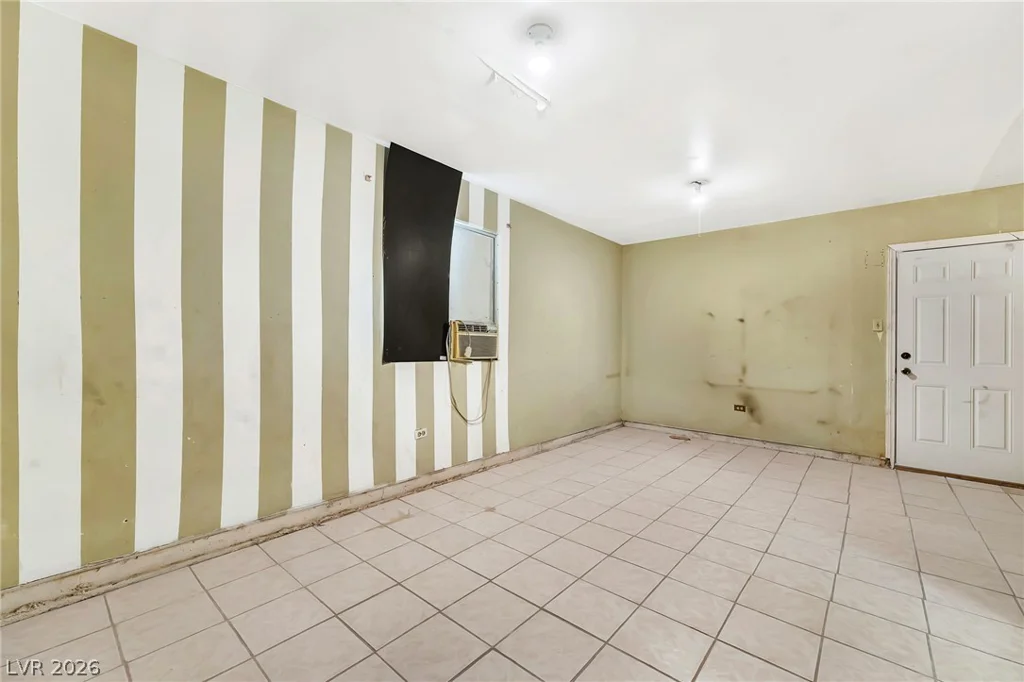 4672 Rita, Las Vegas, NV 89121