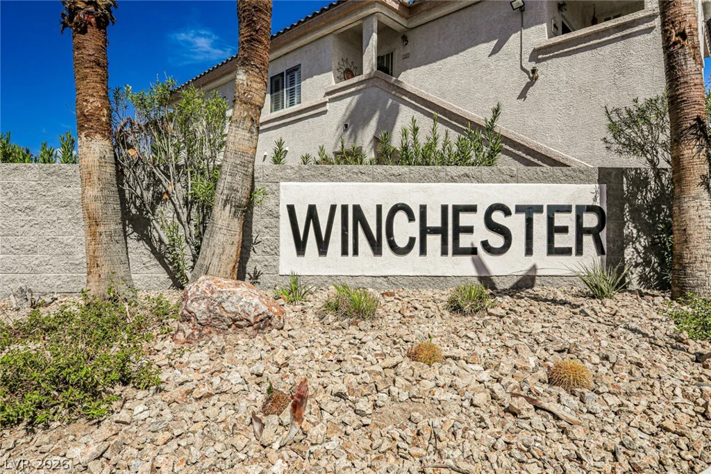 2101 Black Island, Las Vegas, NV 89128