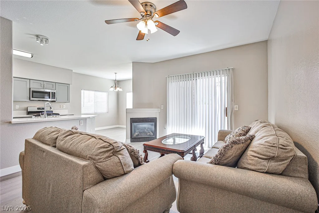 2101 Black Island, Las Vegas, NV 89128