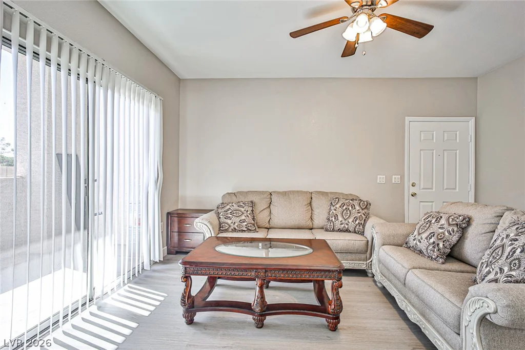 2101 Black Island, Las Vegas, NV 89128
