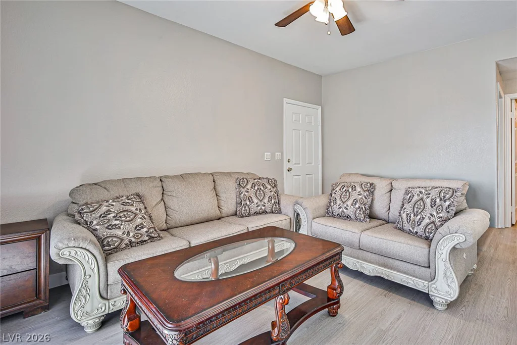 2101 Black Island, Las Vegas, NV 89128