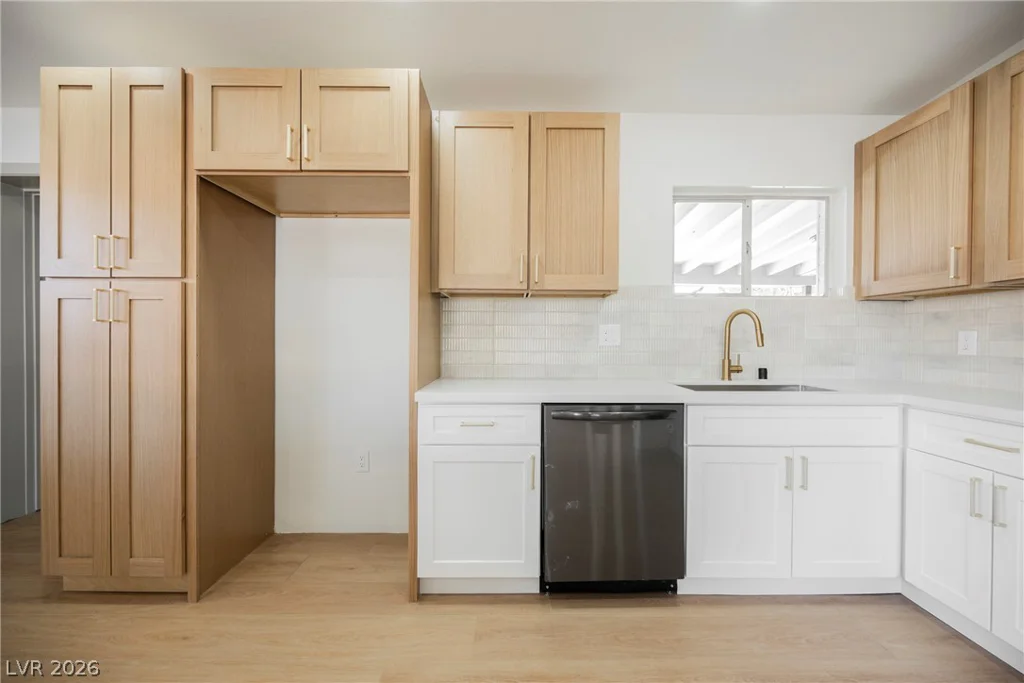 1124 Nassau, Las Vegas, NV 89108