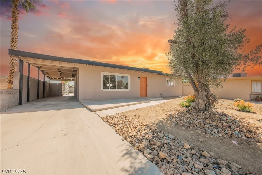 1124 Nassau, Las Vegas, NV 89108
