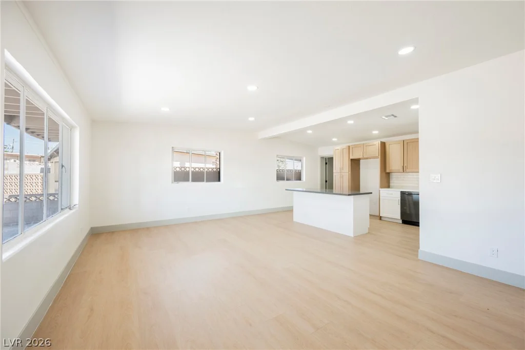 1124 Nassau, Las Vegas, NV 89108