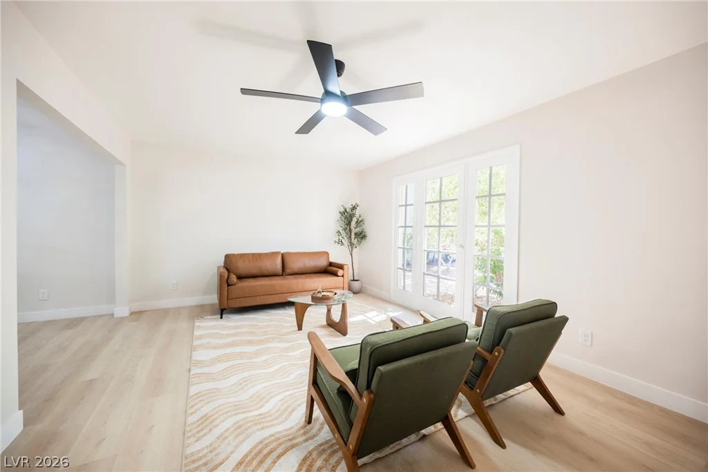 608 Tam O Shanter, Las Vegas, NV 89109