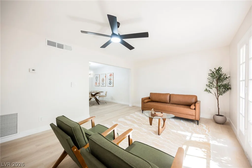 608 Tam O Shanter, Las Vegas, NV 89109