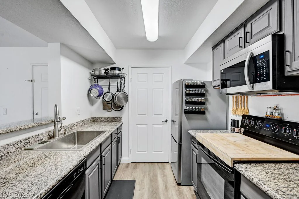 6800 Lake Mead, Las Vegas, NV 89156