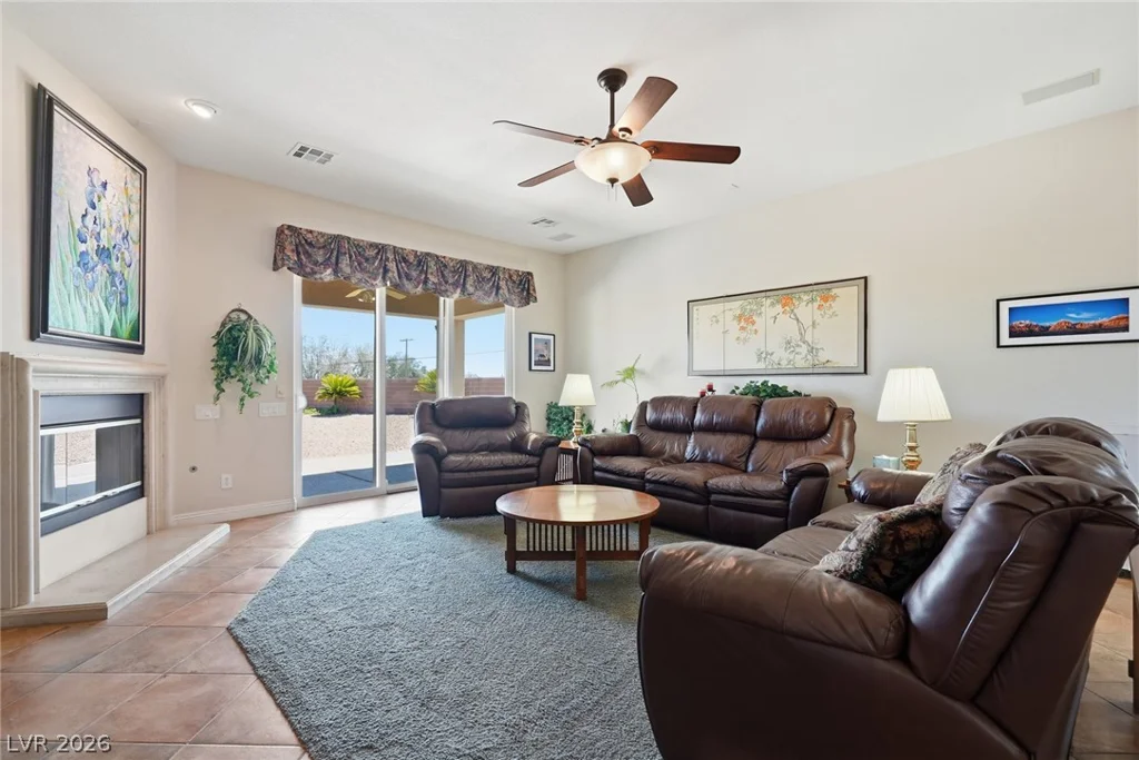 6883 May Basket, Las Vegas, NV 89131