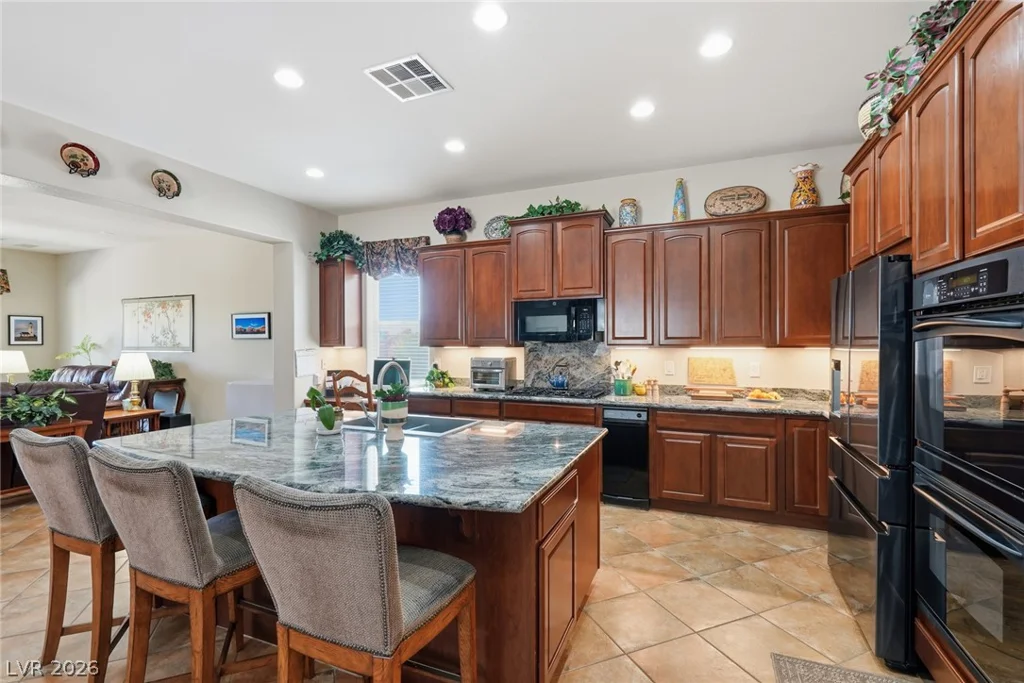 6883 May Basket, Las Vegas, NV 89131