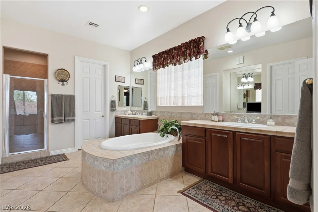 6883 May Basket, Las Vegas, NV 89131