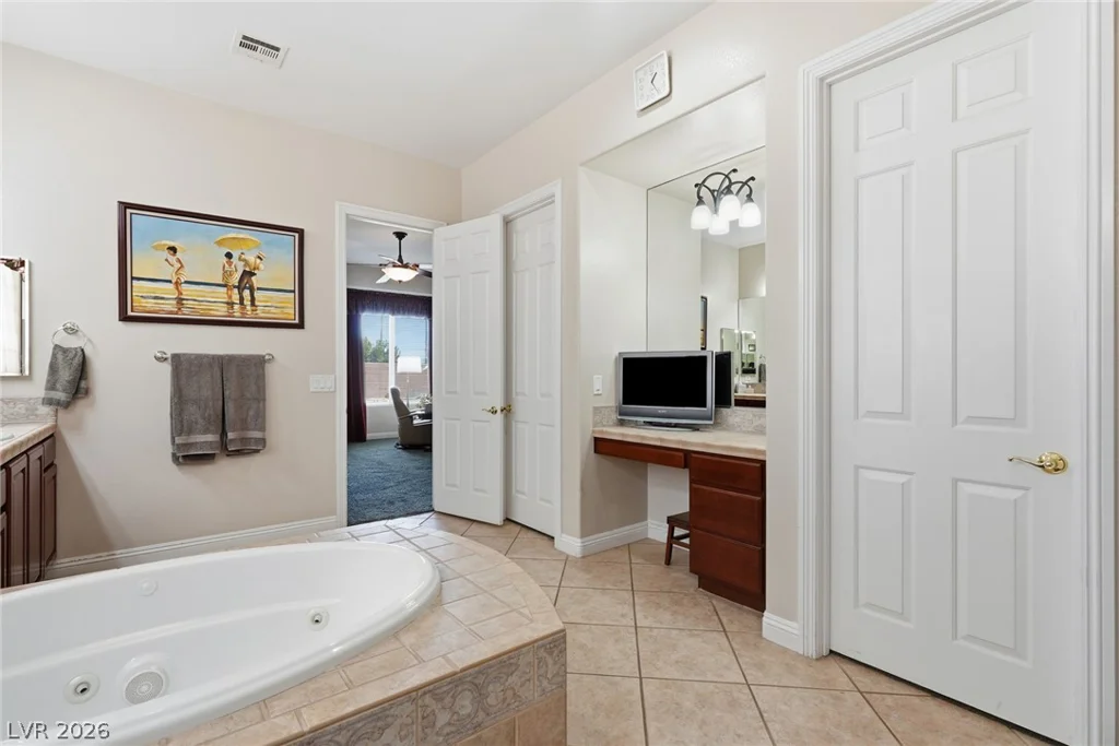 6883 May Basket, Las Vegas, NV 89131