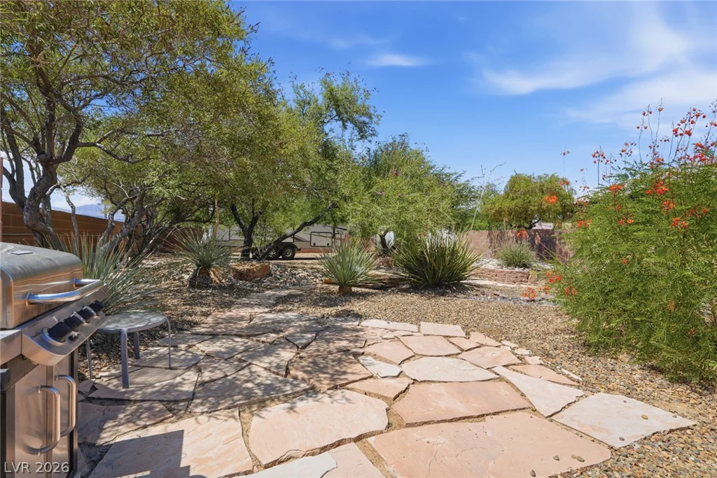 6883 May Basket, Las Vegas, NV 89131