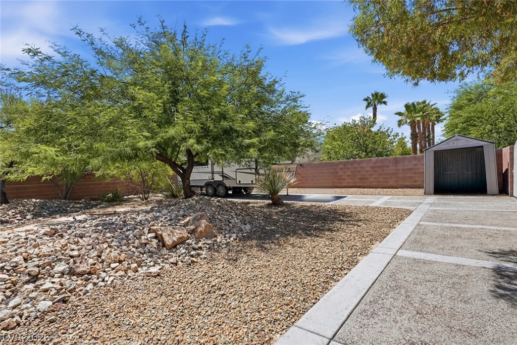6883 May Basket, Las Vegas, NV 89131