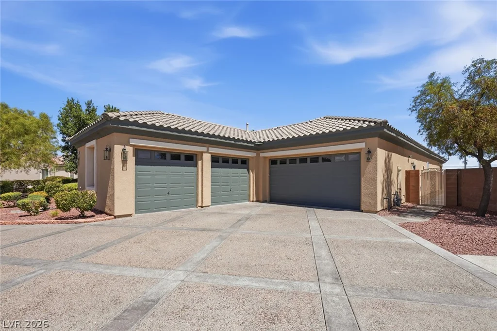 6883 May Basket, Las Vegas, NV 89131