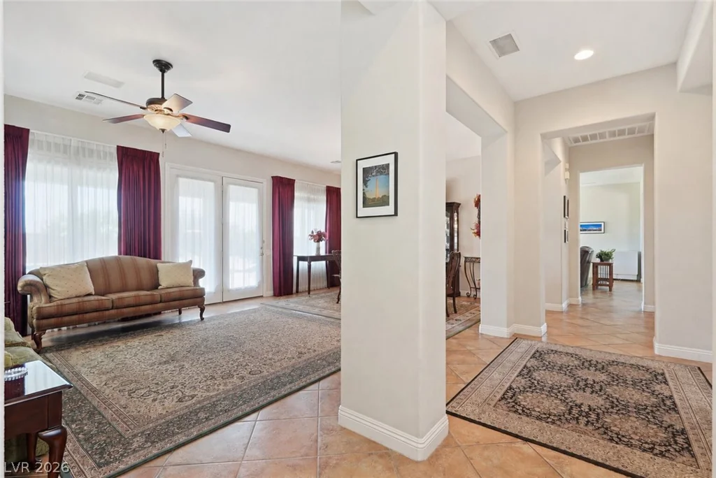 6883 May Basket, Las Vegas, NV 89131