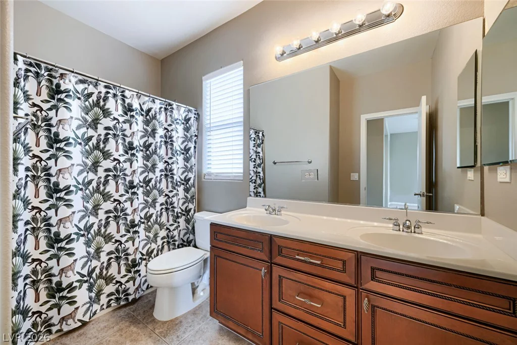 8304 Seven Falls, North Las Vegas, NV 89085