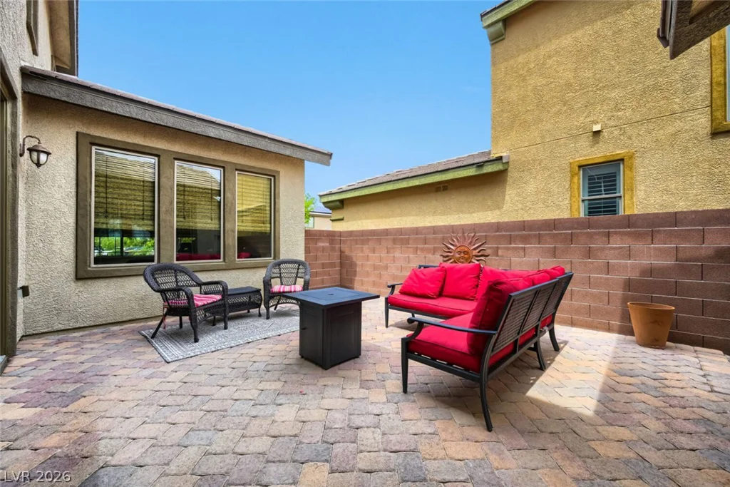 8304 Seven Falls, North Las Vegas, NV 89085