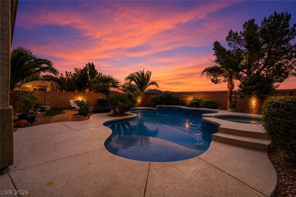 8304 Seven Falls, North Las Vegas, NV 89085