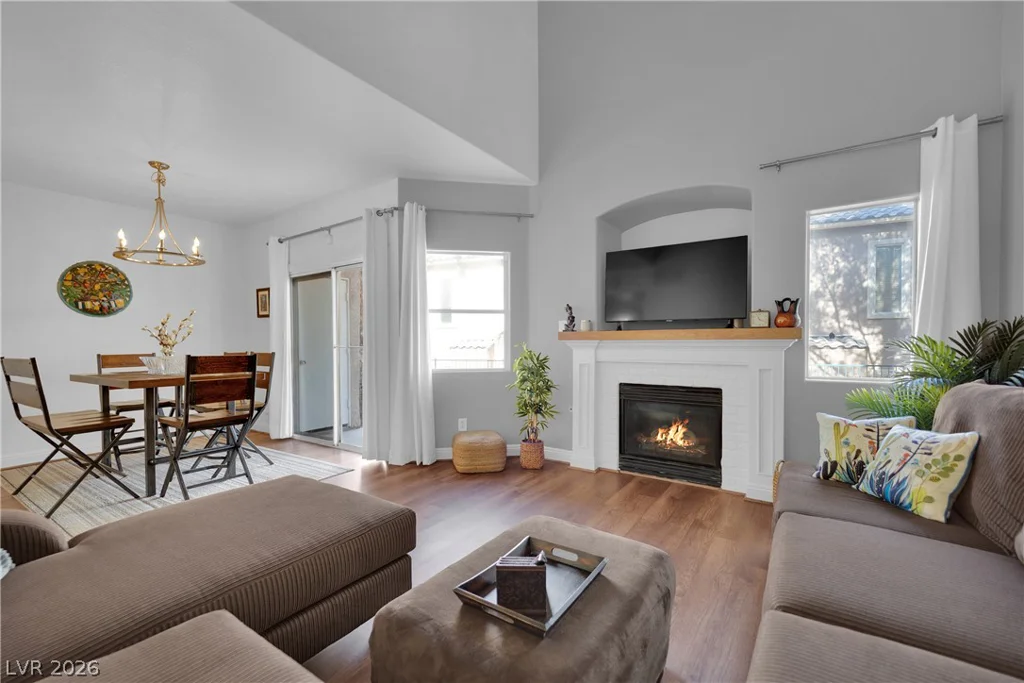 2000 Quarry Ridge, Las Vegas, NV 89117