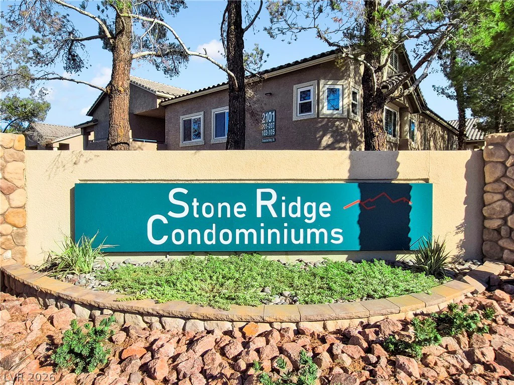 2000 Quarry Ridge, Las Vegas, NV 89117