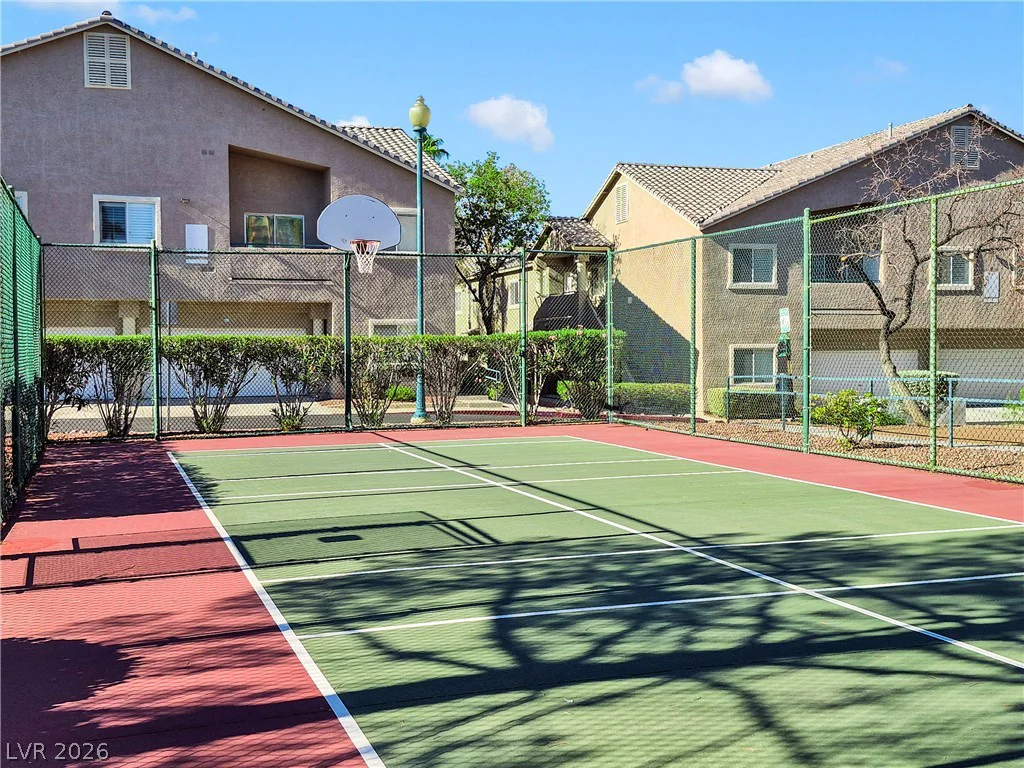 2000 Quarry Ridge, Las Vegas, NV 89117