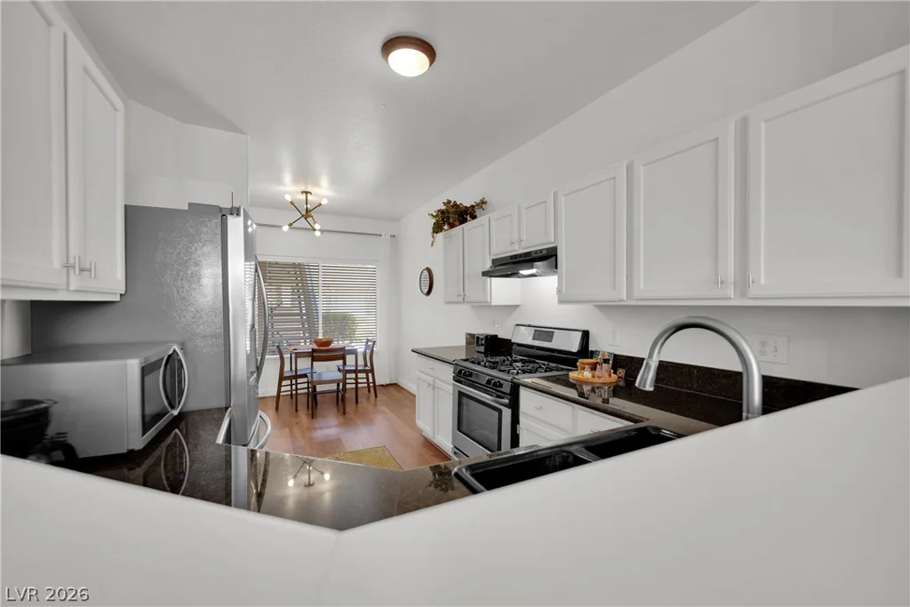 2000 Quarry Ridge, Las Vegas, NV 89117