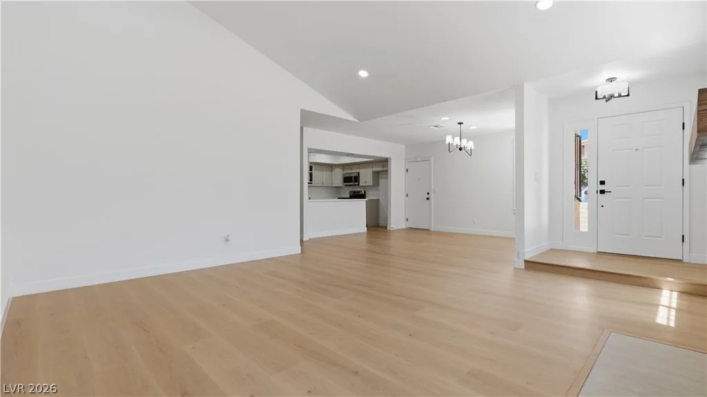 251 Cimarron, Las Vegas, NV 89145