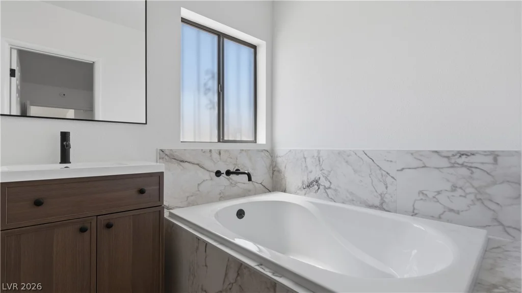251 Cimarron, Las Vegas, NV 89145